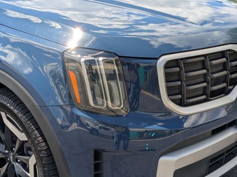 Used 2023 Kia Telluride S AWD/4WD image 11