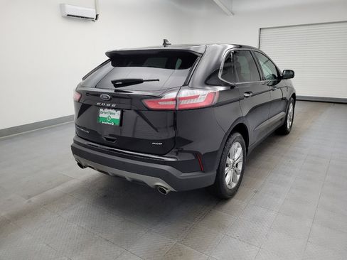 Used 2024 Ford Edge Titanium image 9