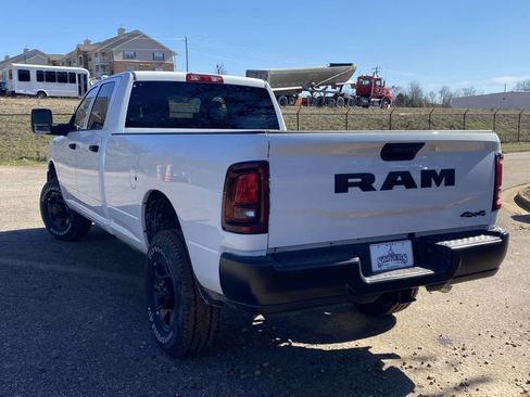 New 2026 RAM 2500 Tradesman AWD/4WD image 4