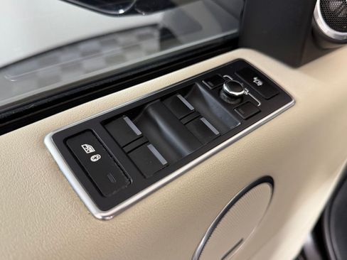 Used 2013 Land Rover Range Rover HSE AWD/4WD image 15