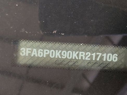 Used 2019 Ford Fusion Titanium FWD image 33