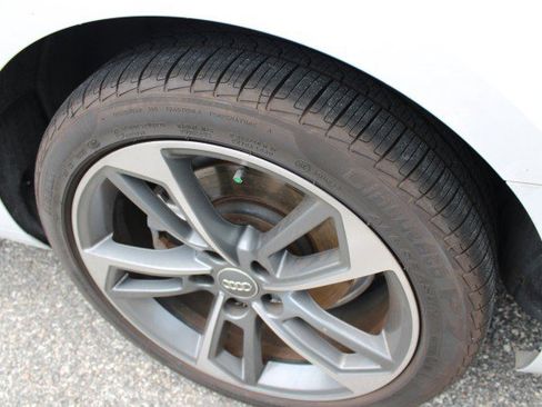Used 2019 Audi A4 2.0T Premium FWD image 33