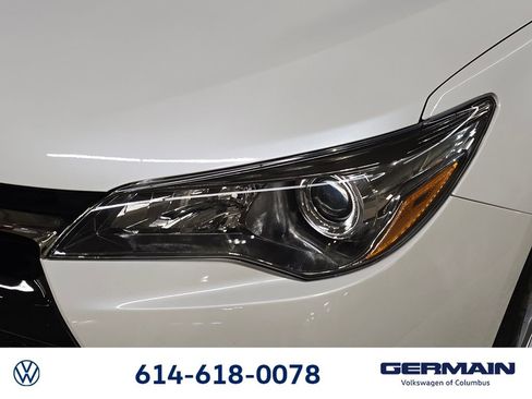 Used 2017 Toyota Camry SE image 18