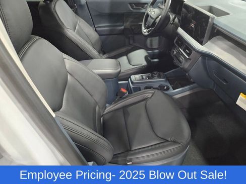 New 2025 Ford Maverick XLT w/ XLT Luxury Package AWD/4WD image 7