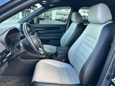 Used 2025 Honda CR-V Sport Touring image 13