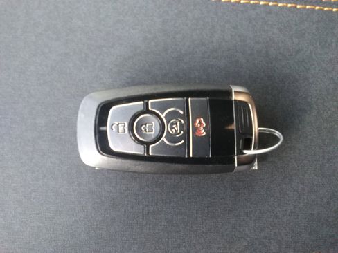 Used 2024 Ford Bronco Badlands image 26