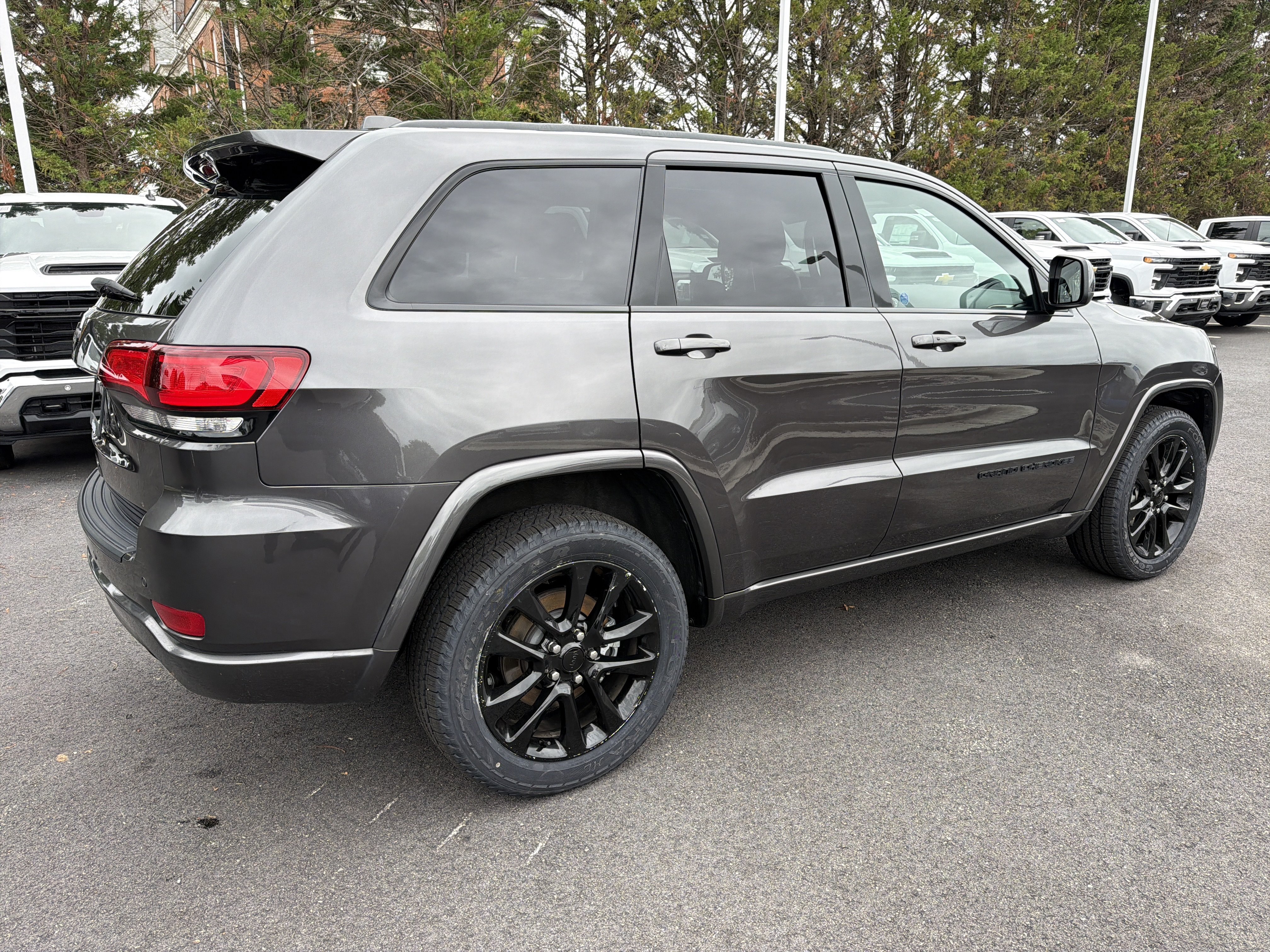 Used 2021 Jeep Grand Cherokee Laredo X AWD/4WD image 10