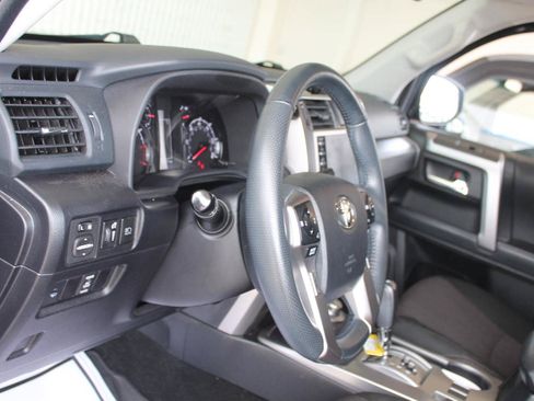Used 2021 Toyota 4Runner Trail Special Edition AWD/4WD image 15