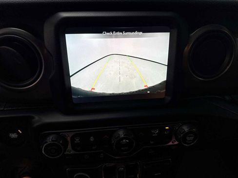 Used 2023 Jeep Wrangler Unlimited Sport image 28