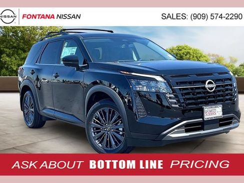 New 2026 Nissan Pathfinder SL w/ SL Premium Package FWD image 1