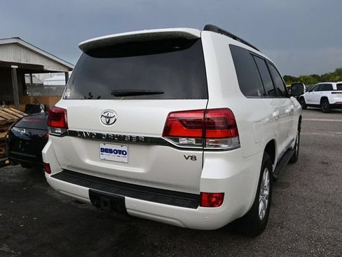 Used 2018 Toyota Land Cruiser AWD/4WD image 15