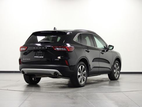 Used 2025 Ford Escape Platinum image 4