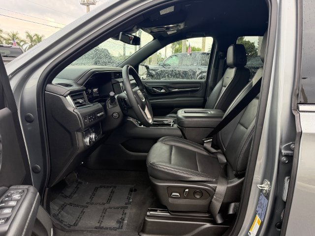 Used 2023 GMC Yukon Denali RWD image 10