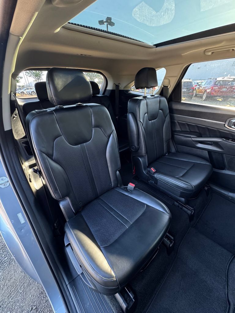 Used 2021 Kia Sorento SX AWD/4WD image 24