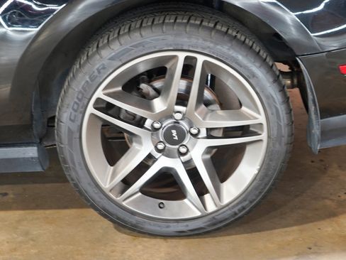 Used 2010 Ford Mustang Shelby GT500 RWD image 58