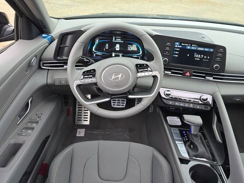 New 2026 Hyundai Elantra SEL Sport Premium FWD image 24
