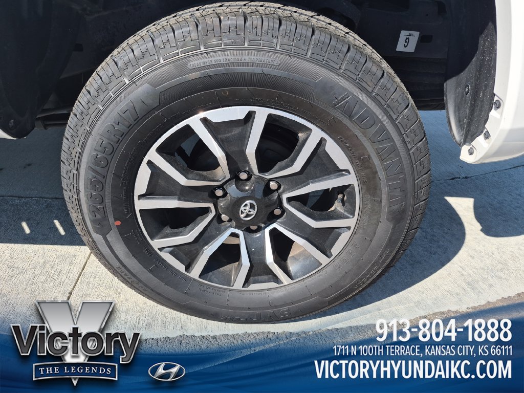 Used 2023 Toyota Tacoma TRD Sport w/ Technology Package AWD/4WD image 25
