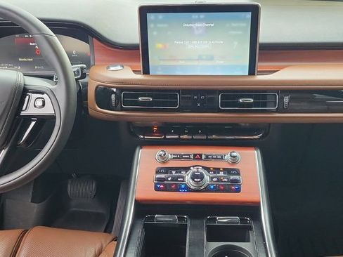 Certified 2020 Lincoln Aviator Reserve w/ Equipment Group 202A AWD/4WD image 21