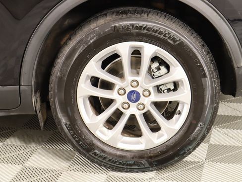 Used 2021 Ford Escape SE image 17