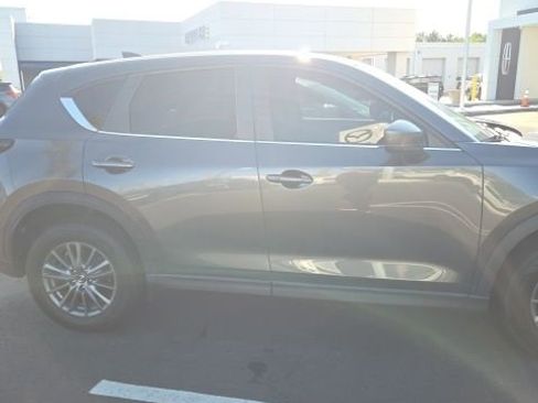 Used 2021 MAZDA CX-5 Touring FWD image 2