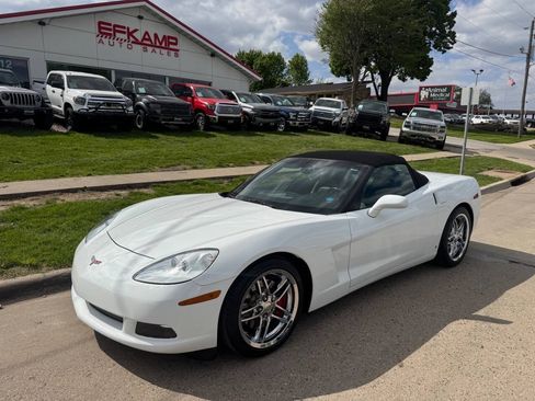 Used 2008 Chevrolet Corvette Convertible RWD image 14