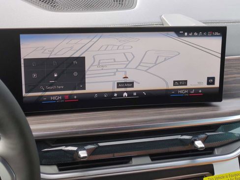 New 2026 BMW X7 xDrive40i w/ Executive Package image 30