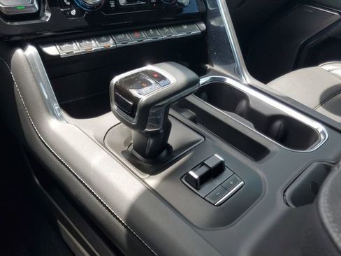 Used 2024 GMC Sierra 1500 Denali w/ Technology Package AWD/4WD image 27