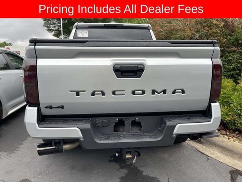 Used 2024 Toyota Tacoma TRD Sport AWD/4WD image 7