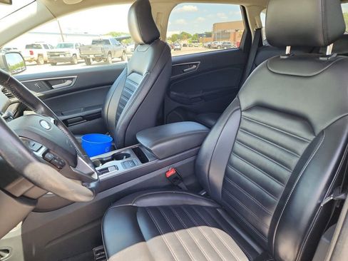 Used 2023 Ford Edge SEL image 11