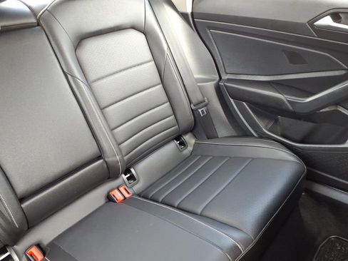 Used 2022 Volkswagen Jetta SE FWD image 18