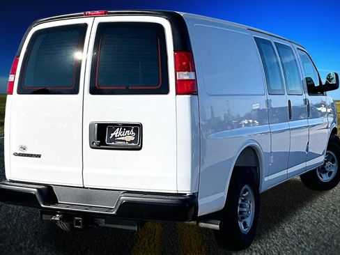 New 2025 Chevrolet Express 2500 Work Van w/ Driver Convenience Package image 20