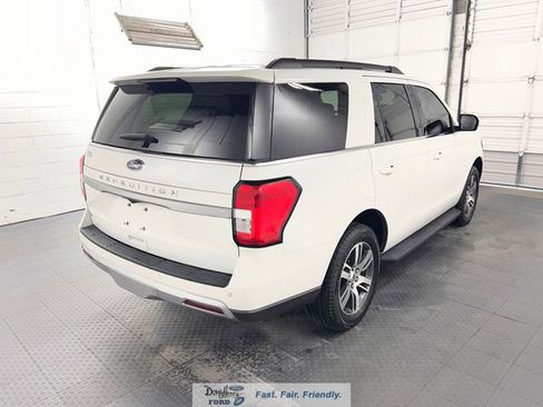 Used 2024 Ford Expedition XLT AWD/4WD image 7