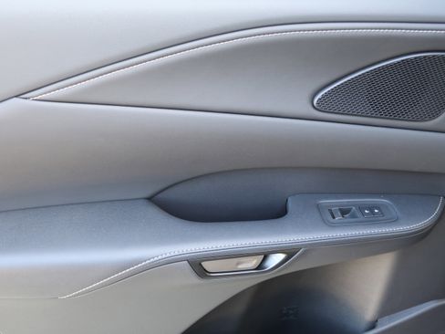 Used 2025 Lexus RX 350 Premium image 34