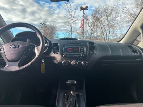 Used 2016 Kia Forte LX image 13