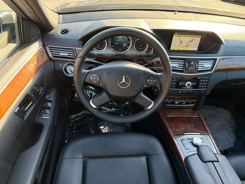 Used 2011 Mercedes-Benz E 350 4MATIC Sedan image 19