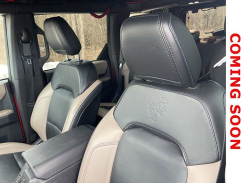 Used 2023 Ford Bronco Wildtrak image 8