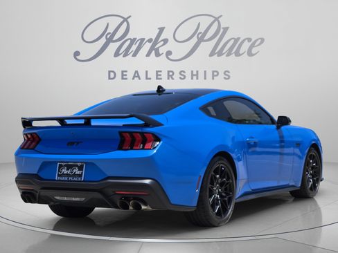 Used 2025 Ford Mustang GT Premium w/ GT Performance Package RWD image 6
