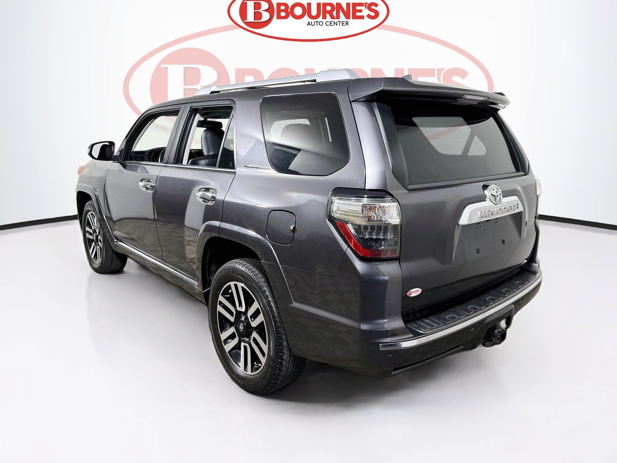 Used 2018 Toyota 4Runner Limited AWD/4WD image 9