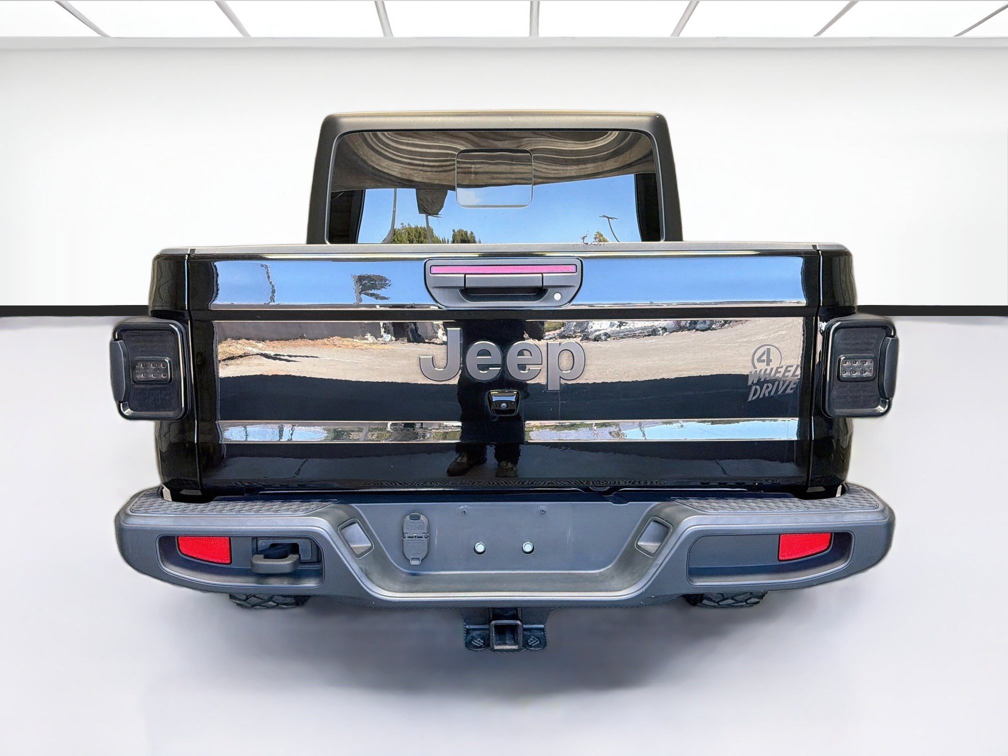 Used 2024 Jeep Gladiator Sport AWD/4WD image 5