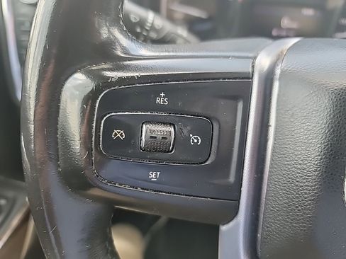 Used 2019 GMC Sierra 1500 SLE w/ X31 Off-Road Package AWD/4WD image 23