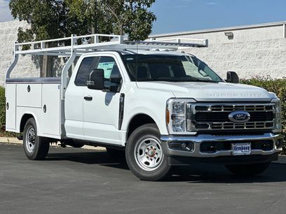 New 2025 Ford F350 XL w/ XL Chrome Package