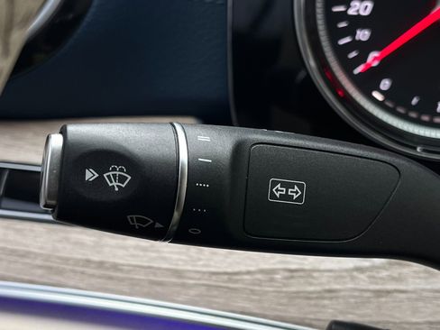 Used 2018 Mercedes-Benz E 400 4MATIC Cabriolet w/ Premium 2 Package (Q02) image 38