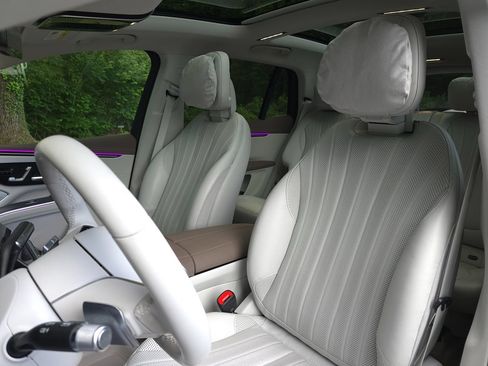 Used 2023 Mercedes-Benz EQS 450+ 4MATIC SUV w/ AMG Line Exterior Package image 13