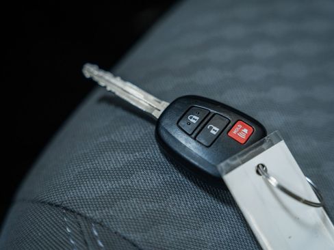 Used 2020 Toyota Tacoma SR5 image 43