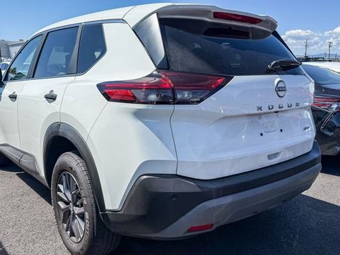 Used 2023 Nissan Rogue S AWD/4WD image 7