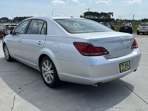Used 2009 Toyota Avalon Limited FWD image 6