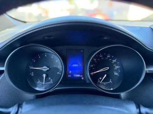 Used 2018 Toyota C-HR XLE FWD image 42