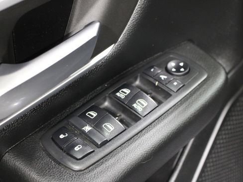 Used 2020 RAM 1500 Big Horn image 7