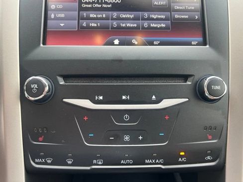 Used 2013 Ford Fusion SE FWD image 26