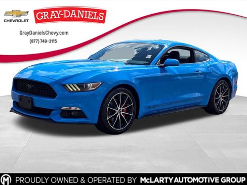 Used 2017 Ford Mustang Coupe w/ Wheel & Stripe Package RWD image 1